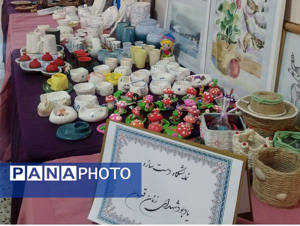 بازدید معاون آموزش متوسطه استان از دبیرستان شاهد تکتم ناحیه ۳ مشهد