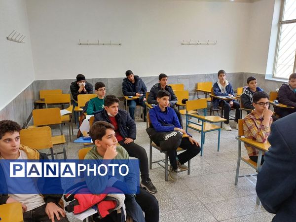 مسابقات آوایی پسران در مقاطع متوسطه اول و دوم در بروجرد