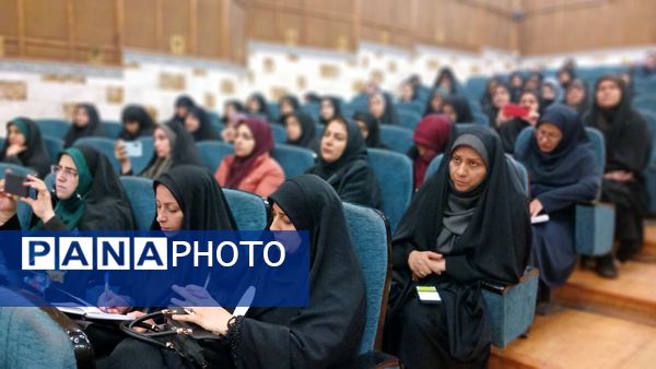 برگزاری دوره‌ تربیت مدرس پیشتازان سازمان دانش‌آموزی استان البرز