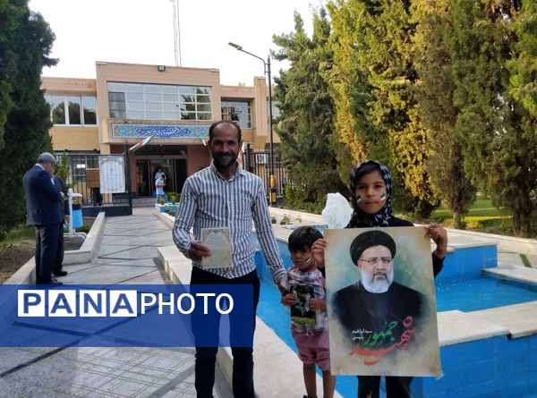 حضور پرشور مردم بیرجند در دور دوم انتخابات ریاست‌جمهوری 
