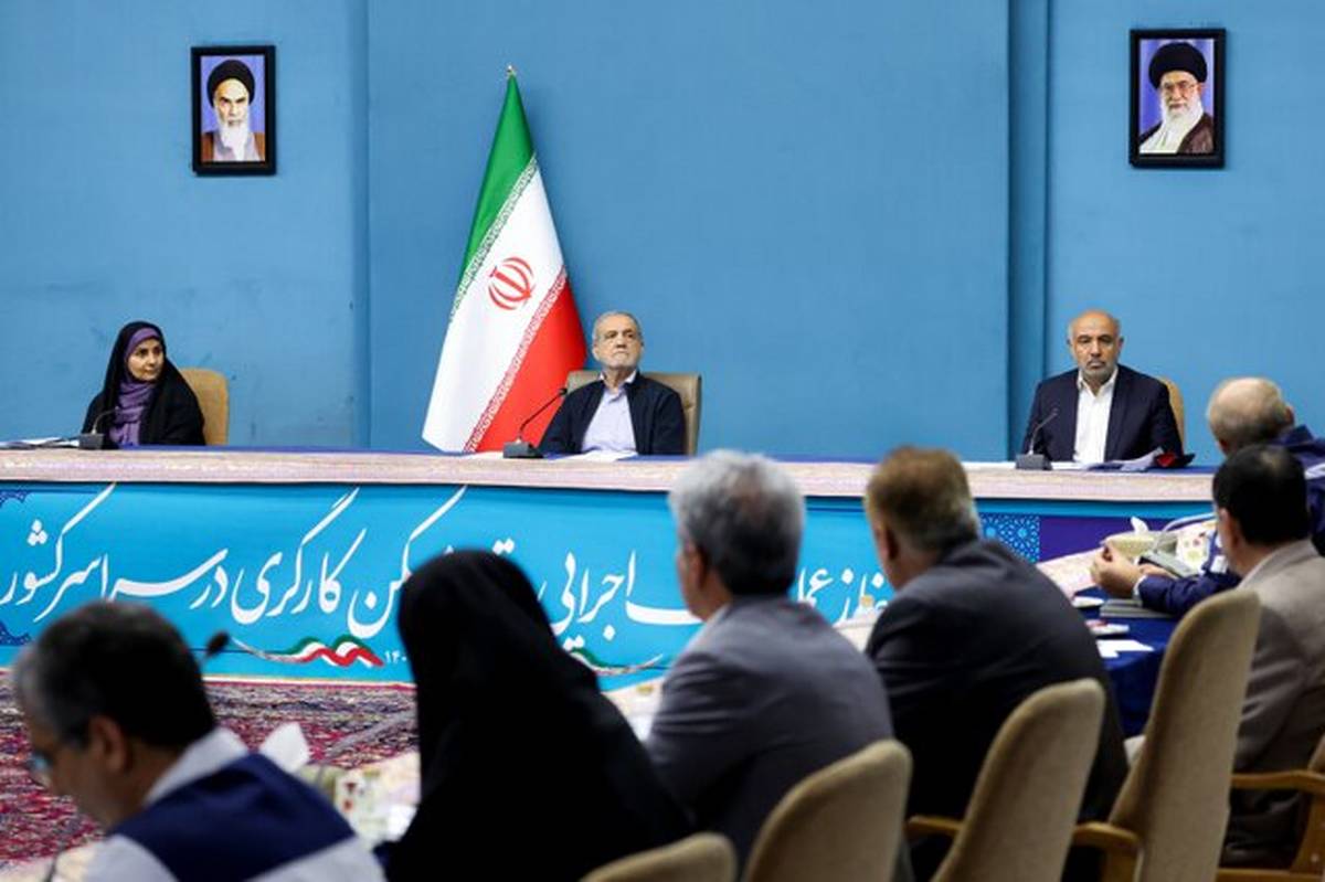 بنگاههای تولیدی برای کارگران مسکن بسازند