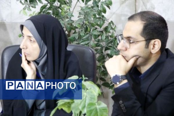 نشست خبری مدیر مرکز ارزشیابی و تضمین نظام آموزش و پرورش با اصحاب رسانه در ناحیه دو شهرری 