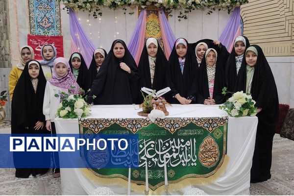 بازدید معاون پرورشی و تربیت بدنی ناحیه دو شهرری از مراسم اعتکاف دانش آموزی 