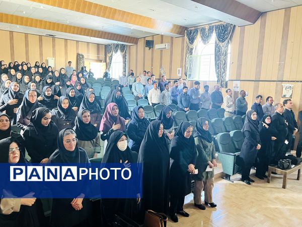 برگزاری طرح سفر یادگیری ویژه معلمان شهرستان مانه و سملقان 