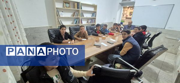 هم اندیشی خبرنگاران ارشد مدارس پسرانه کاشمر