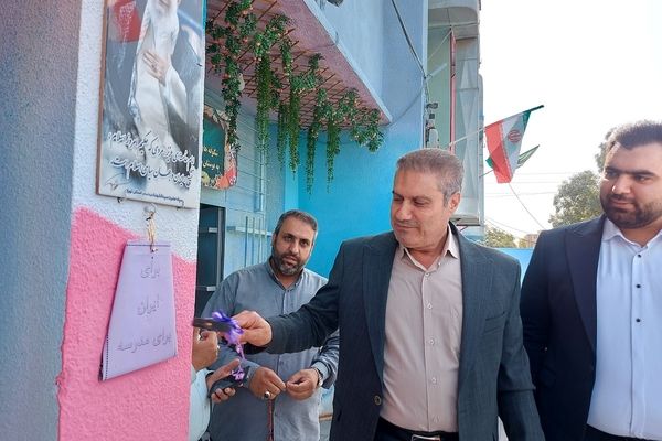 آغاز فصل نو آموزش با حضور شکوفه‌های کلای اولی در کهریزک 