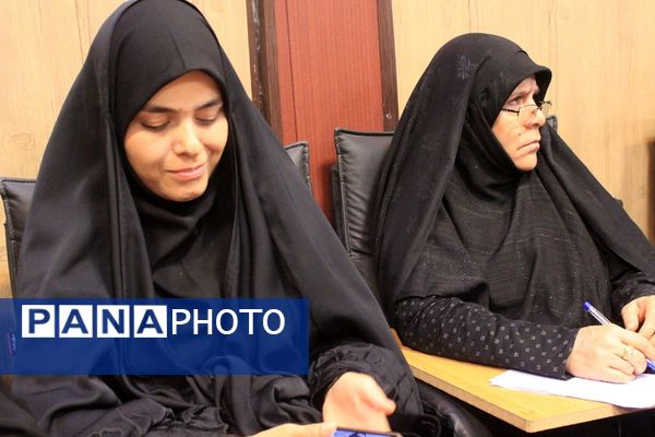 برگزاری نشست بصیرتی جهاد تبیین پیشرفت مدارس در بهارستان‌دو