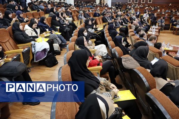 همایش تقدیر از پژوهشگران و فناوران برتر خراسان رضوی و تجلیل از جهادگران علم و فناوری