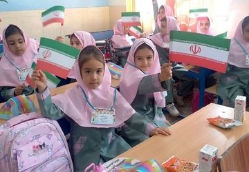 مهر با لبخند شکوفه‌ها آغاز شد