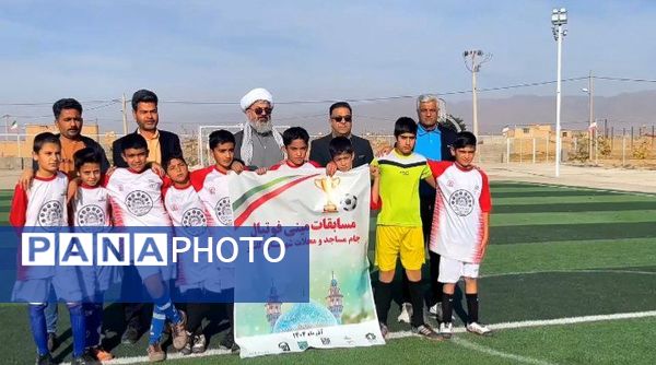 افتتاحیه مسابقات مینی فوتبال جام مسجد و محلات کاشمر