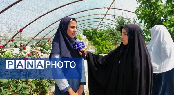 بازدید دانش‌آموزان مدرسه شهید خاقانی از گلخانه پیشه‌وران شیروان