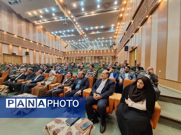 گردهمایی مدیران مدارس ناحیه ۴ و شورای اداری این ناحیه با خیریه صحیفه سجاد (ع) 