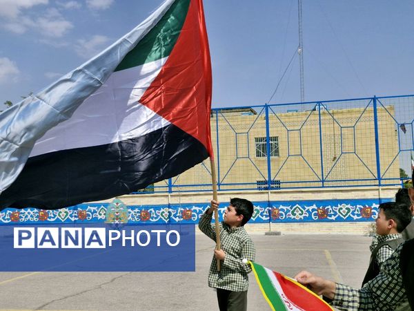 اجتماع دانش‌آموزان ابتدایی پسرانه امام رضا(ع) واحد ۸ در حمایت از عملیات وعده صادق ۲ 