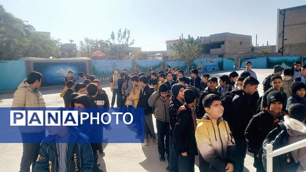 مراسم عزاداری ایام فاطمیه در دبیرستان نمونه مرحوم طاووسی شهرستان خلیل‌آباد 