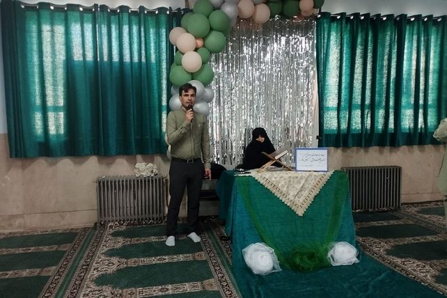 برگزاری جشن بزرگداشت میلاد باسعادت پیامبر اکرم(ص) و امام صادق(ع) در دبستان شهیدرجایی شهرستان قدس
