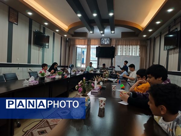 دوره توانمندسازی راه‌یافتگان ناحیه 3 شیراز به المپیاد رویش استانی