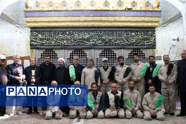 اجتماع خادمین حرم بی بی سکینه خاتون(س) در گلزار شهدا و حرکت به سوی حرم اُخت الرضا (ع)