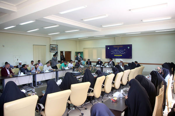 نشست خبری تشریح برنامه‌های ایام معصومیه در قم