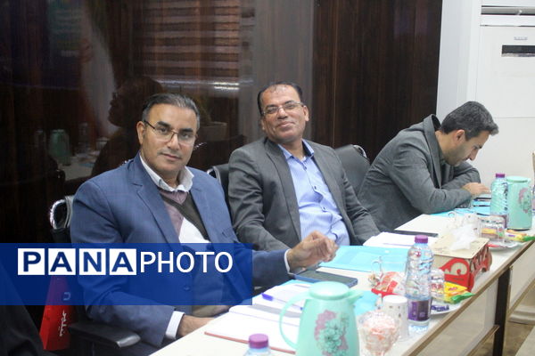 جلسه بررسی گزارش و عملکرد معاونت تربیت‌بدنی و سلامت آموزش و پرورش استان بوشهر
