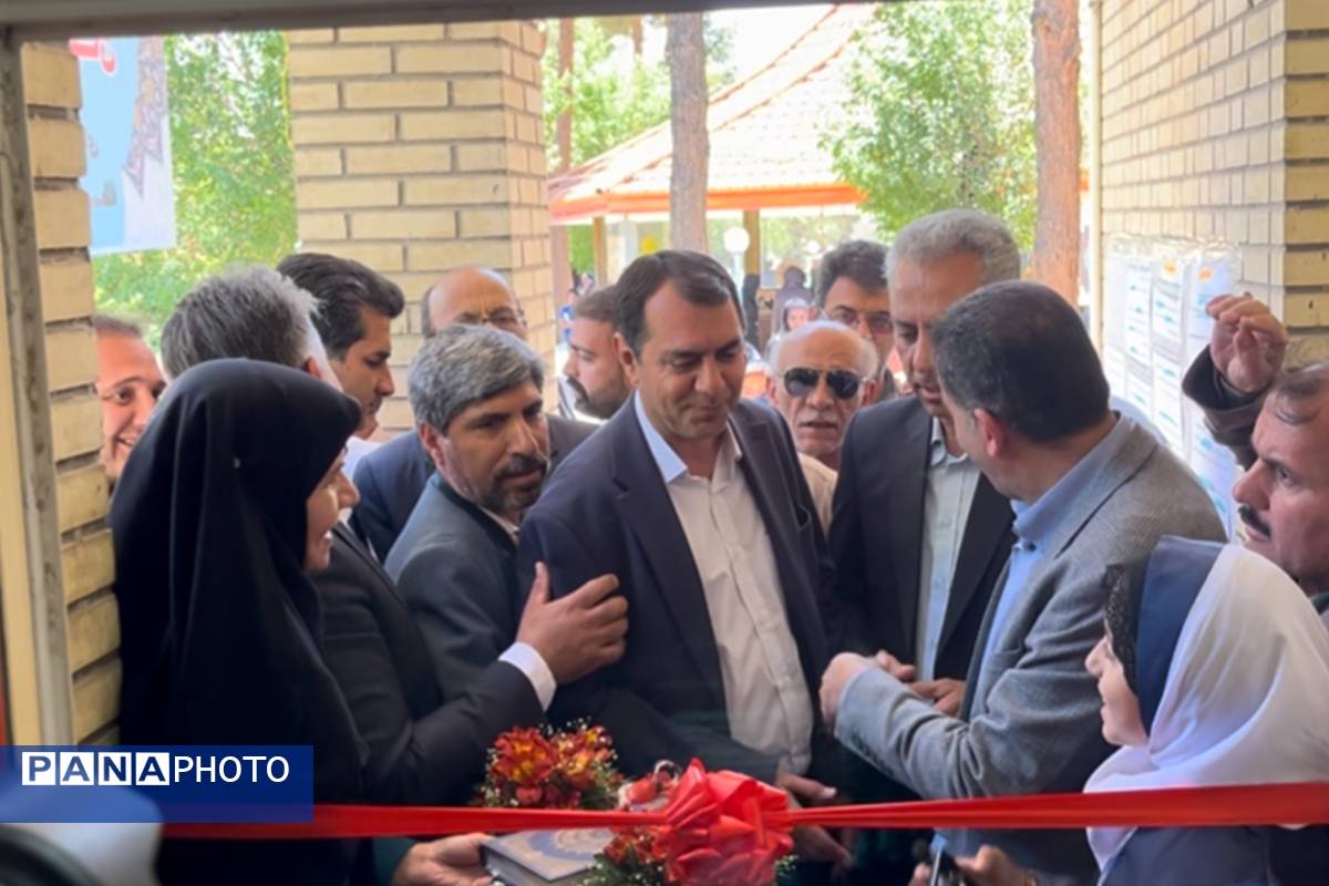نمایشگاه تکنولوژی آموزشی در شهرستان آباده