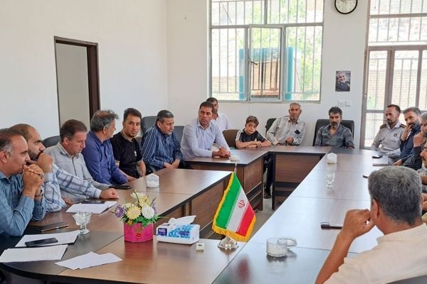 مخالفت قاطع اولیای دانش‌آموزان هوره با جابه‌جایی مدرسه نظامی