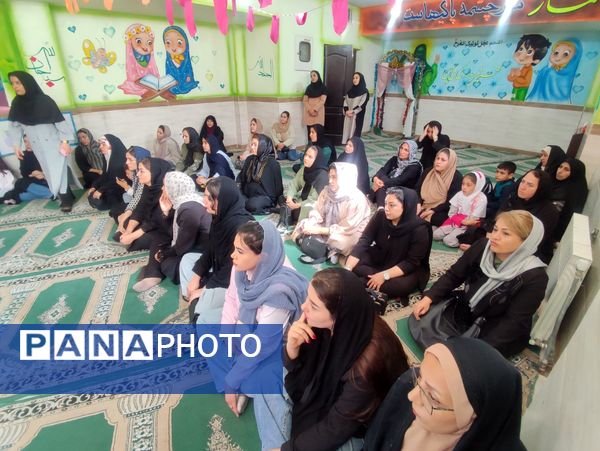 برگزاری جلسه انتخابات انجمن اولیاء و مربیان در دبستان مریم بهارستان دو