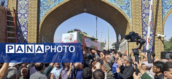 تشییع باشکوه پیکر شهدای مبارزه با اسرائیل در کاشان