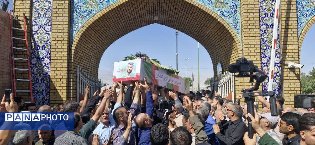 تشییع باشکوه پیکر شهدای مبارزه با اسرائیل در کاشان