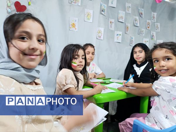 گوشه‌ای از راهپیمایی غدیر خونین در مشهد مقدس