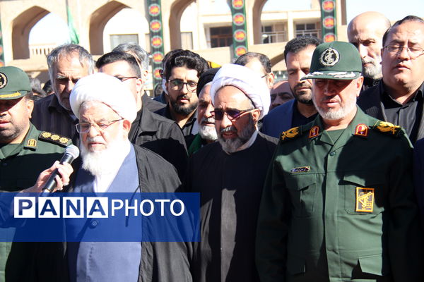 مراسم وداع با ۷ پیکر شهید گمنام هشت سال دفاع مقدس