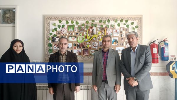 افتتاحیه کافه کتاب و سالن مطالعه در دبیرستان وکیلی۹