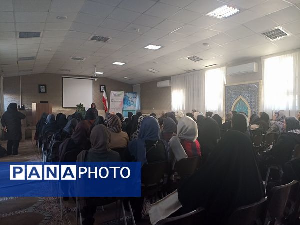 نخستین جلسه آموزش خانواده در دبیرستان بی بی سلطنت قفلی