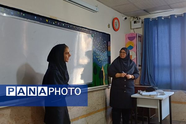 دانش‌آموزان دبیرستان زینبیه۲ شهریار آماده مقابله با زلزله