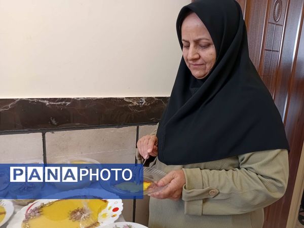 جشنواره شله زرد به مناسبت هفته بهداشت روان در مدرسه مادرمهربان خلیل آباد