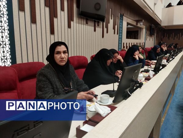 اجلاس نماز ، خانواده و کاهش آسیب های اجتماعی در مشهد