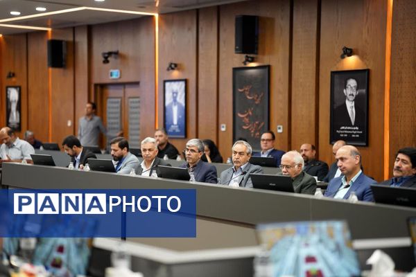 آیین بازگشایی سالن شورای دانشگاه فردوسی مشهد و امضای دو تفاهم‌نامه همکاری با شرکت‌های فناور