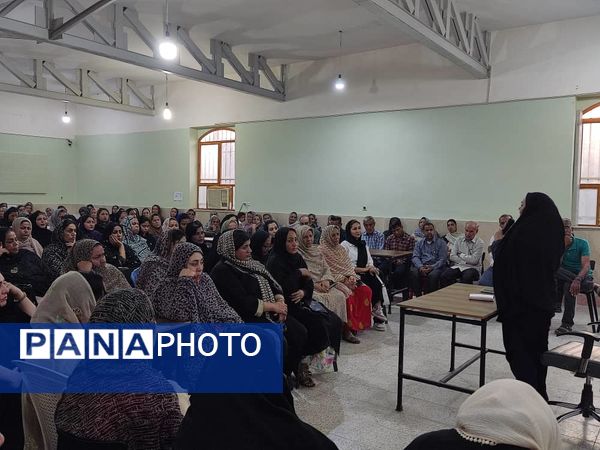 هفته پیوند اولیاء و مربیان هنرستان زهرای مرضیه(س) ناحیه یک بندرعباس