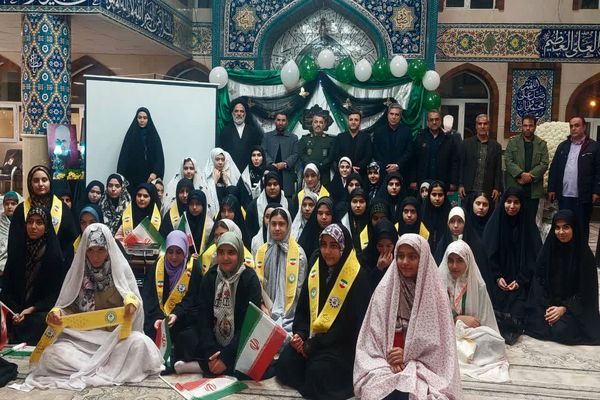 آیین اعتکاف دانش آموزان دختر سلماس