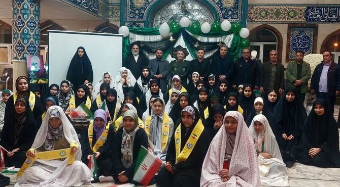 آیین اعتکاف دانش آموزان دختر سلماس