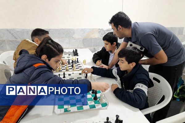 مسابقات منطقه ای شطرنج در مقطع ابتدایی در شهرستان قدس