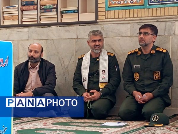 اردوی یک روزه دانش‌آموزان بسیجی همراه با ساخت موشک‌های استکبارستیزی 