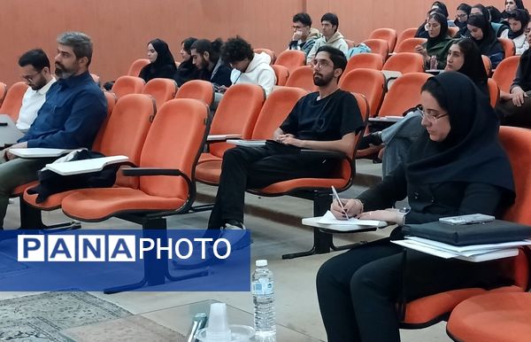 جشنواره تخصصی هوش مصنوعی در هفته هوش مصنوعی در دانشگاه آزاد واحد کرج 