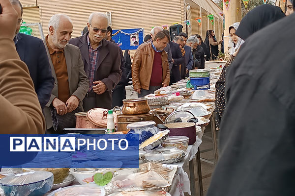 جشنواره لباس و غذاهای محلی در شهر قنوات 