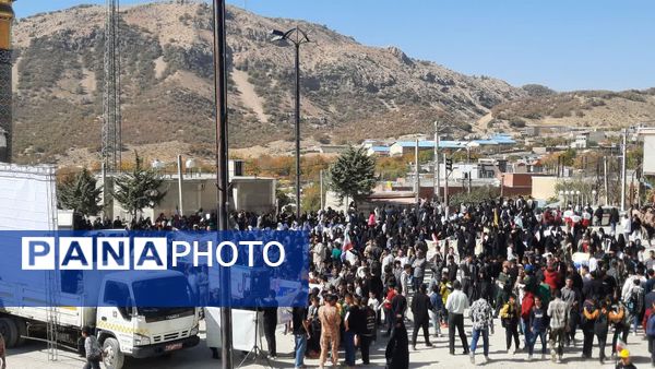 گرامیداشت یوم‌الله ۱۳ آبان در شهر سی‌سخت با حضور پرشور مردم 