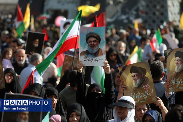 تجمع محکومیت ترور سید حسن نصرالله و قدردانی از عملیات وعده صادق ۲ در میدان امام حسین(ع)