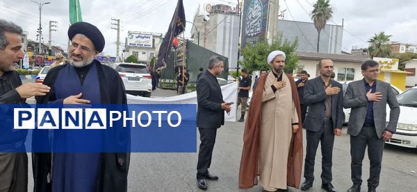 دسته‌روی بسیجیان عزادار حسینی در محمودآباد