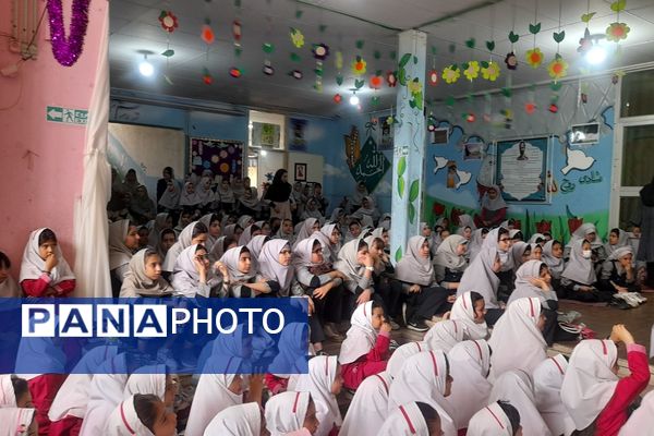 جشن روز معلم در دبستان راهیان نور ناحیه دو شهرری 