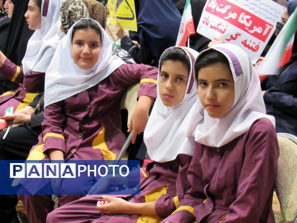 وحدت اهل تسنن و تشیع در اجتماع عظیم زینبیون سنندج