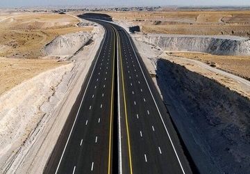 ۳۱۰۰ کیلومتر انواع راه در یک سال ساخته شد/ کاهش ۵ درصدی تلفات ناشی از سوانح رانندگی برون‌شهری