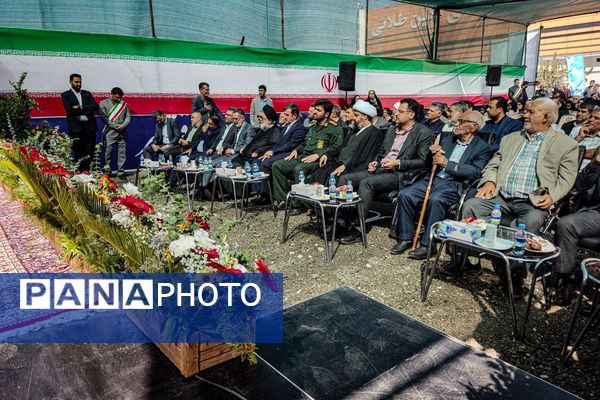 آئین خشت گذاری کاشانه‌های علم و خرد در باقرشهر